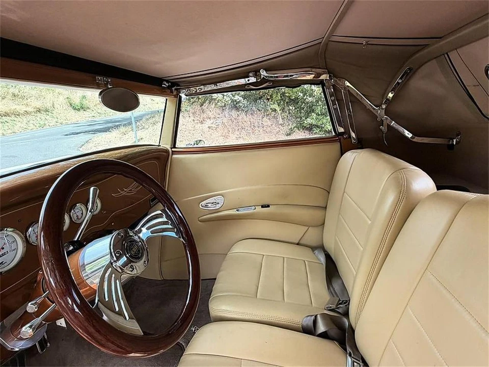 1933 Ford Model 18 & 40 - Image 28 of 31