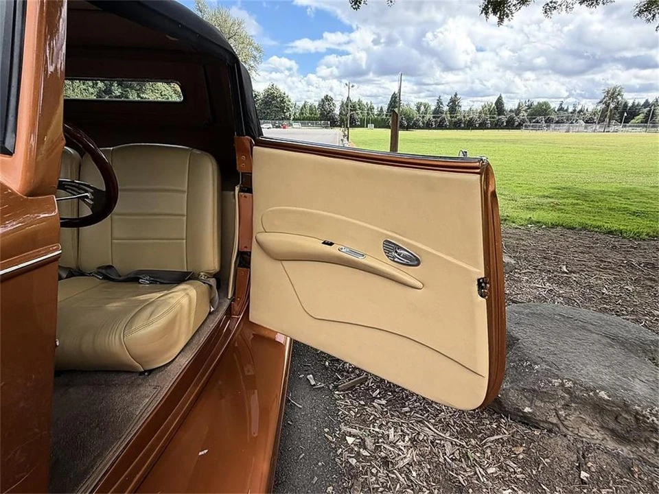 1933 Ford Model 18 & 40 - Image 22 of 31