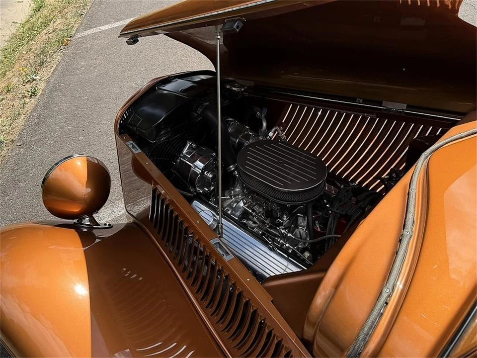 1933 Ford Model 18 & 40 - Image 13 of 31