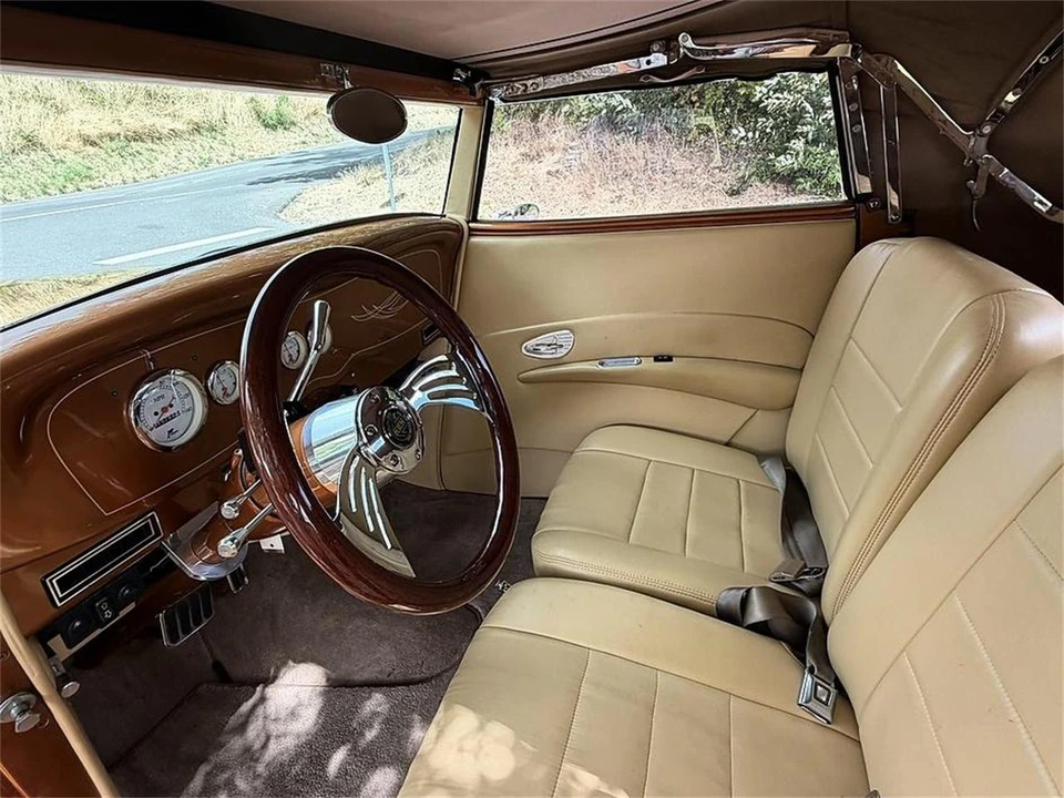 1933 Ford Model 18 & 40 - Image 27 of 31