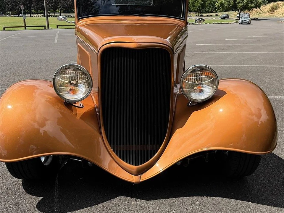1933 Ford Model 18 & 40 - Image 9 of 31