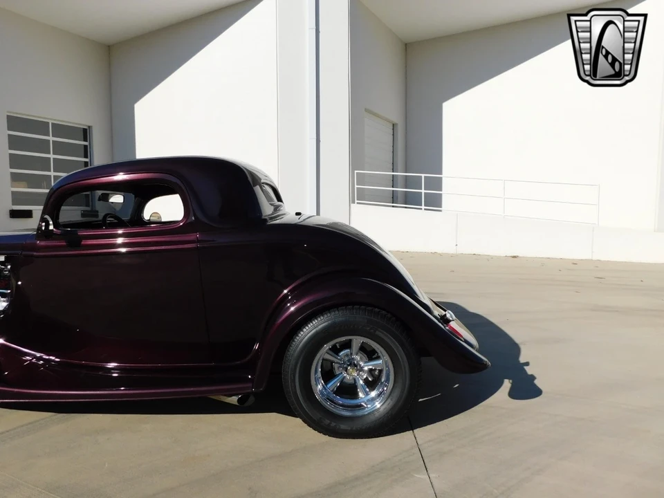 1933 Ford Model 18 & 40 - Image 9 of 12