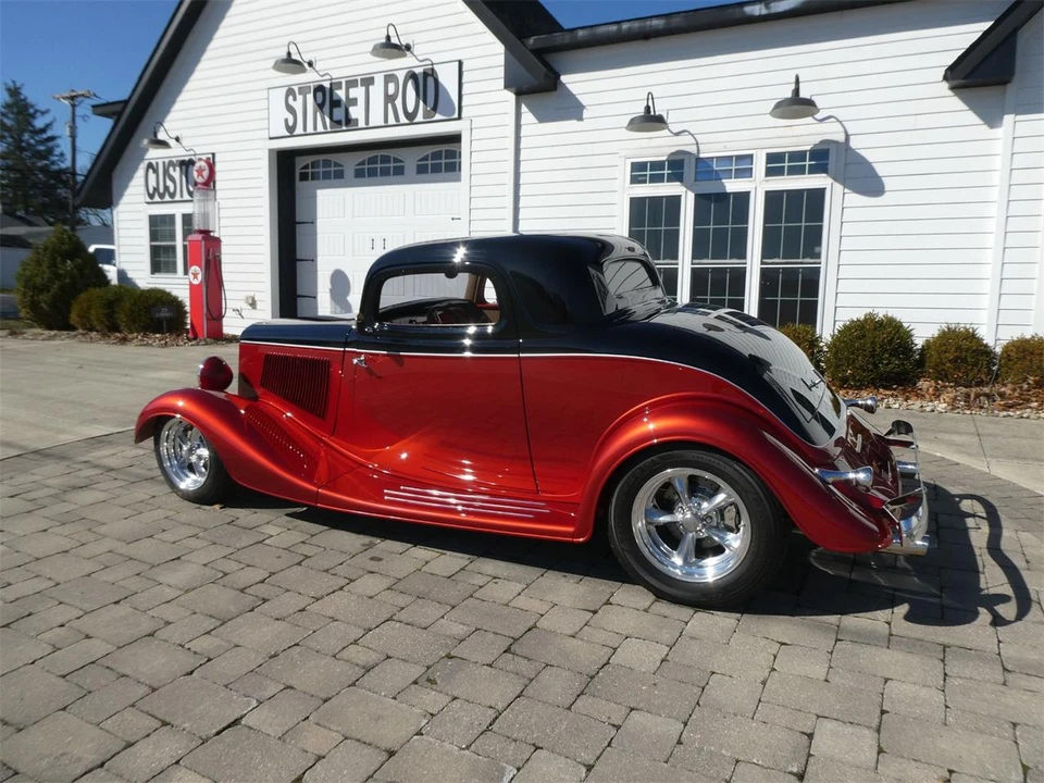 1933 Ford Model 18 & 40 - Image 9 of 30