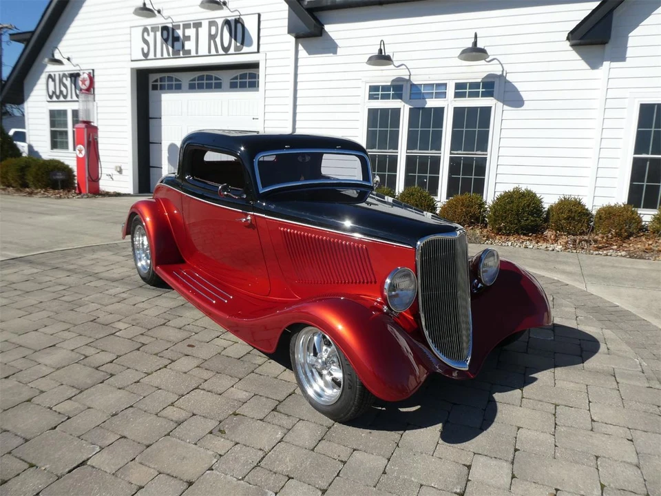 1933 Ford Model 18 & 40 - Image 2 of 30