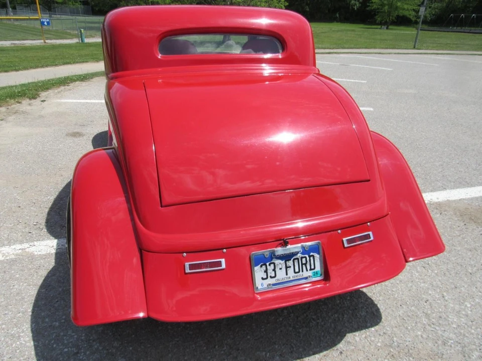 1933 Ford Model 18 & 40 - Image 4 of 31