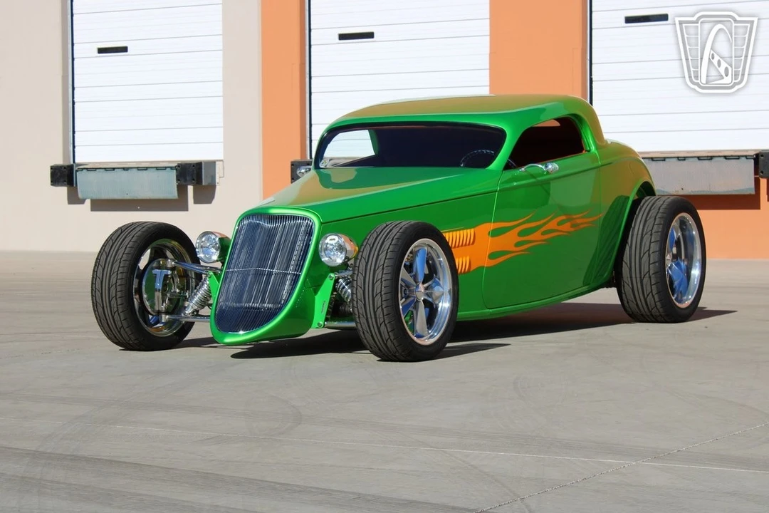 1933 Ford Model 18 & 40 - Image 4 of 21