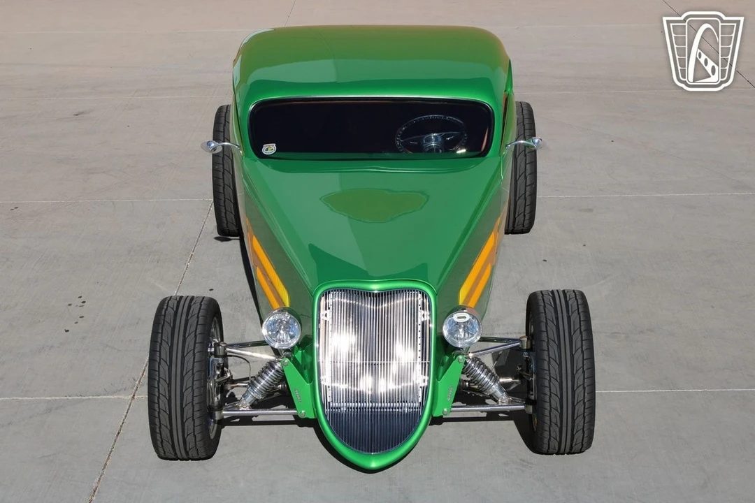 1933 Ford Model 18 & 40 - Image 8 of 21