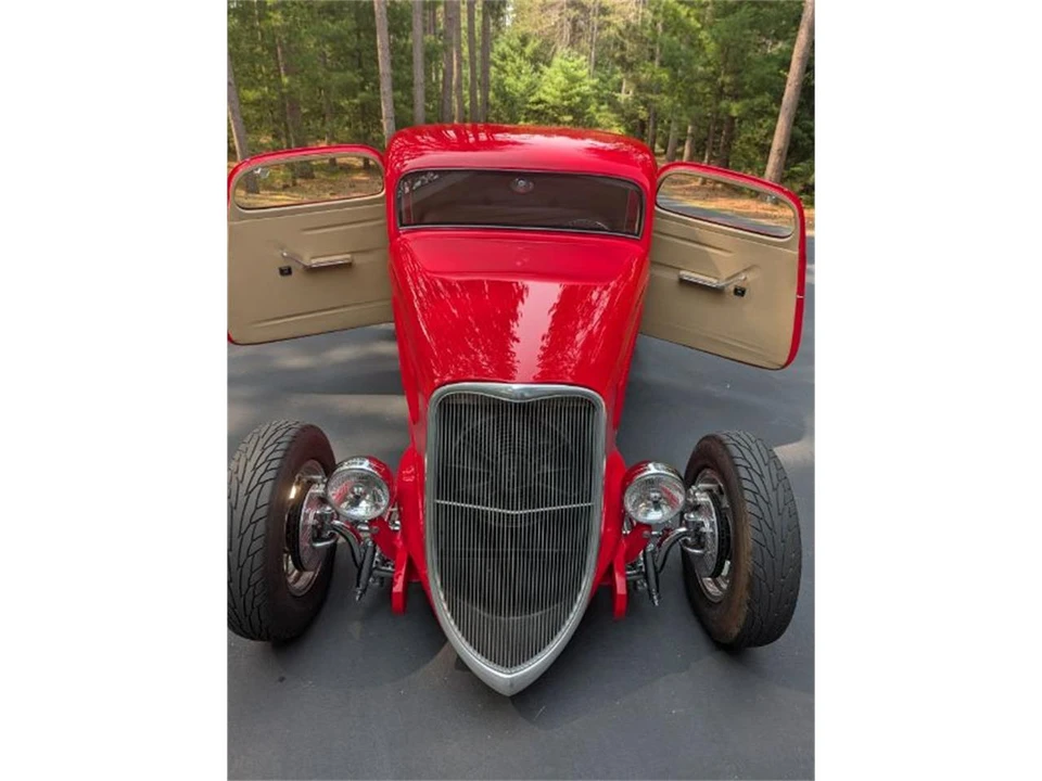 1933 Ford Model 18 & 40 - Image 4 of 30