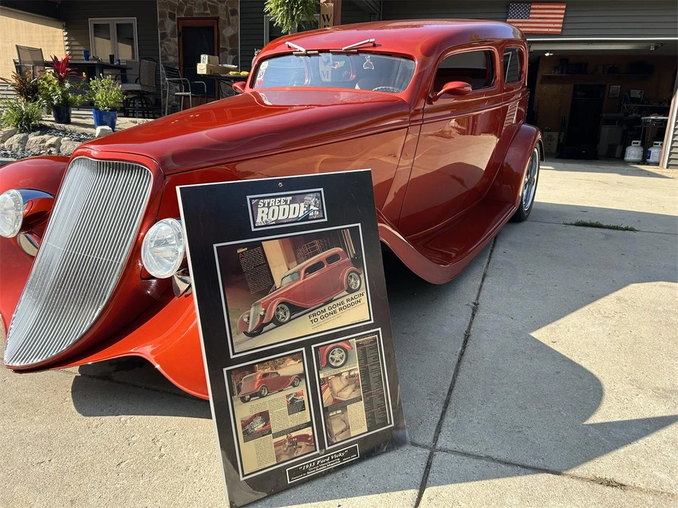 1933 Ford Customline - Image 2 of 15