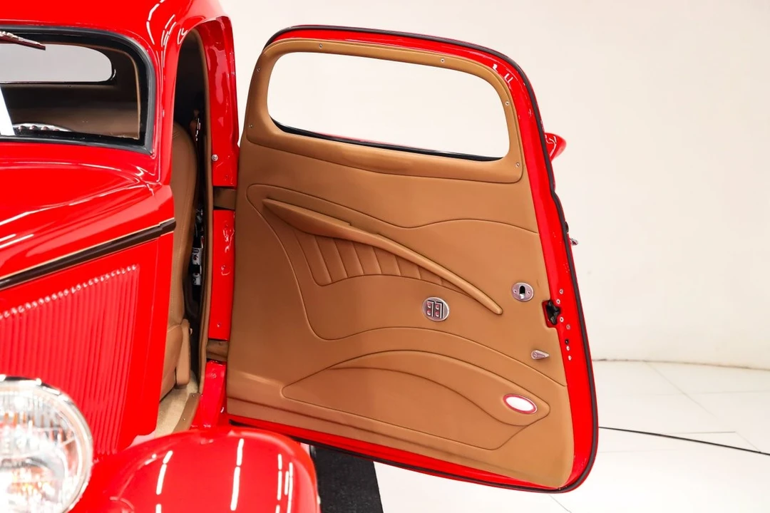 1933 Ford Model 18 & 40 - Image 7 of 12