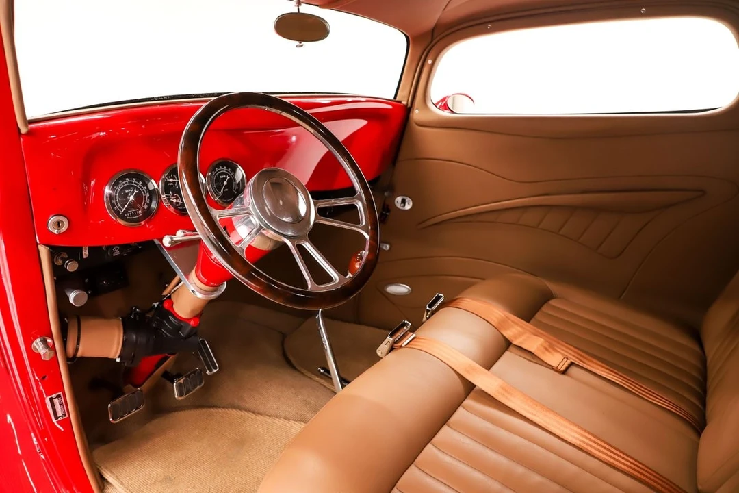1933 Ford Model 18 & 40 - Image 2 of 12