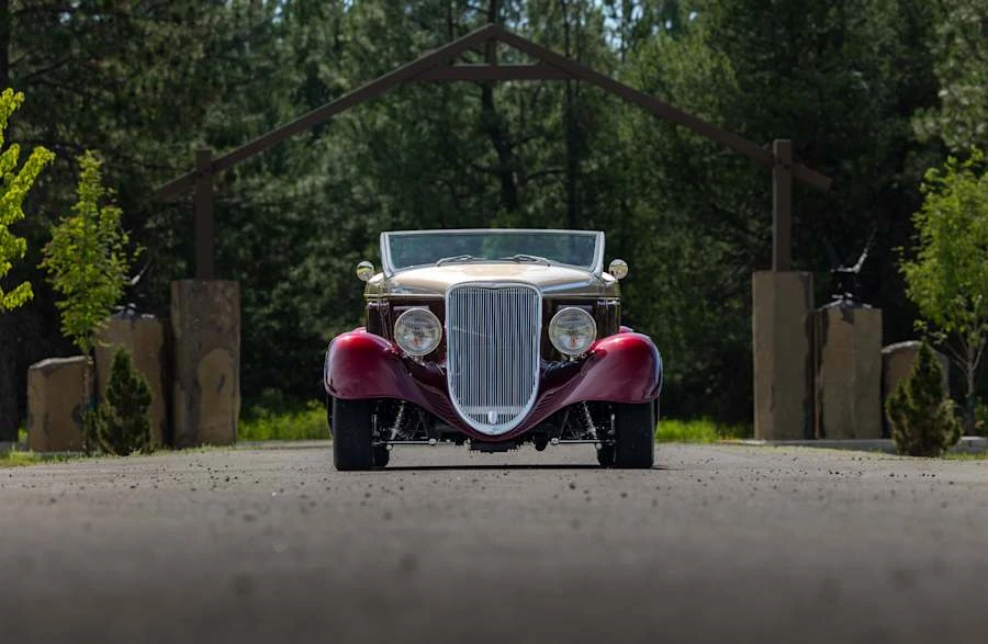 1933 Ford Model 18 & 40 - Image 10 of 31