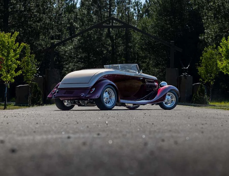 1933 Ford Model 18 & 40 - Image 3 of 31