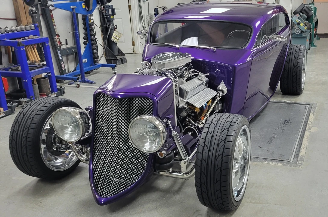1933 Ford Customline - Image 6 of 31