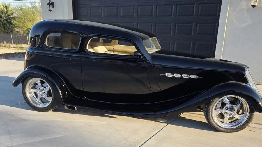 1933 Ford Model 18 & 40 - Image 2 of 31