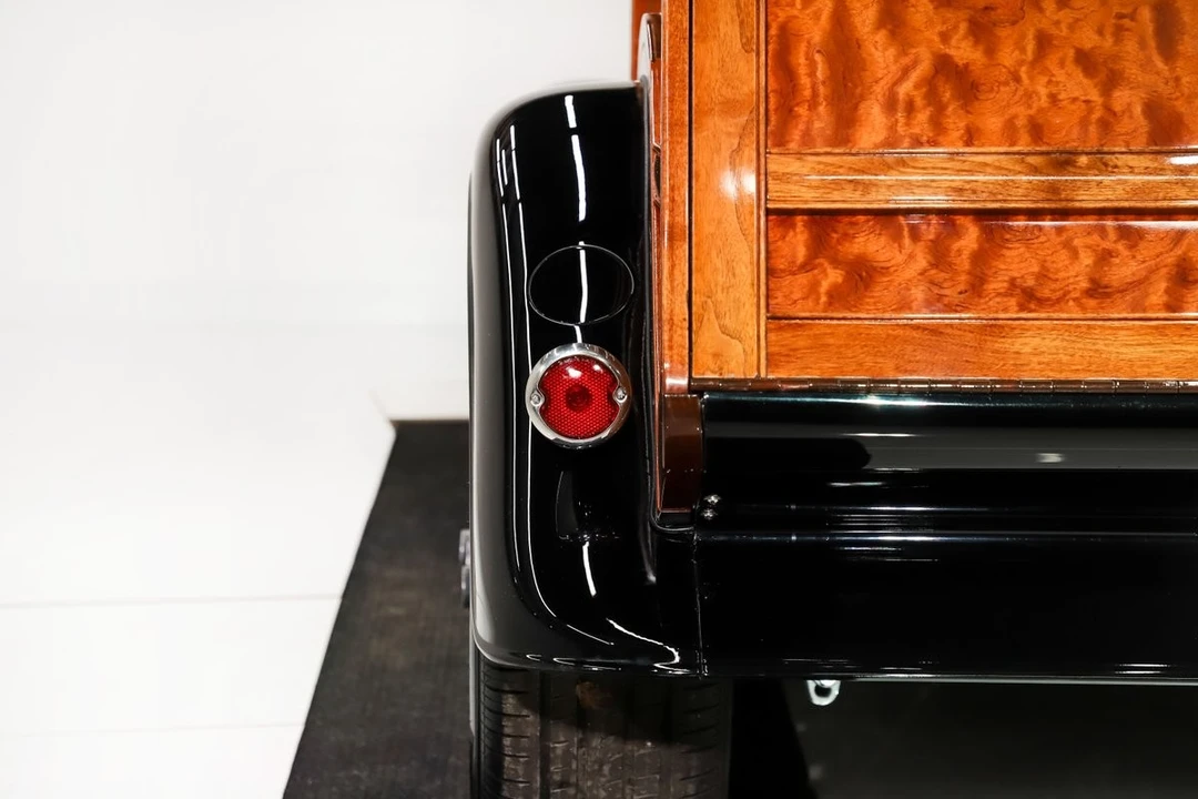 1933 Ford Model 18 & 40 - Image 30 of 31