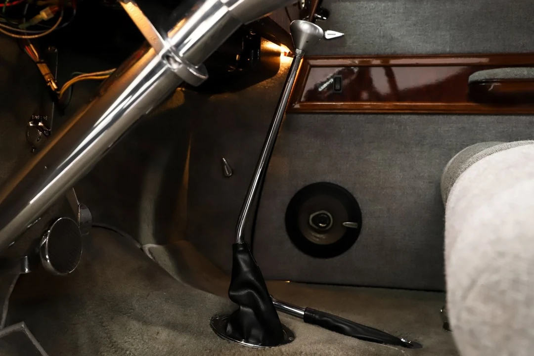 1933 Ford Model 18 & 40 - Image 26 of 31
