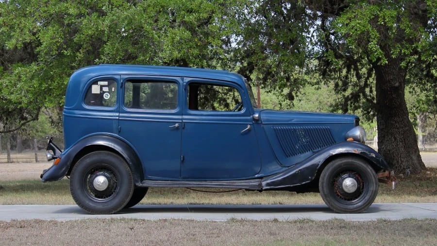 1933 Ford Model 18 & 40 - Image 2 of 18