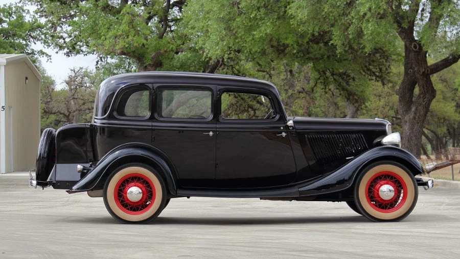 1933 Ford Model 18 & 40 - Image 2 of 20