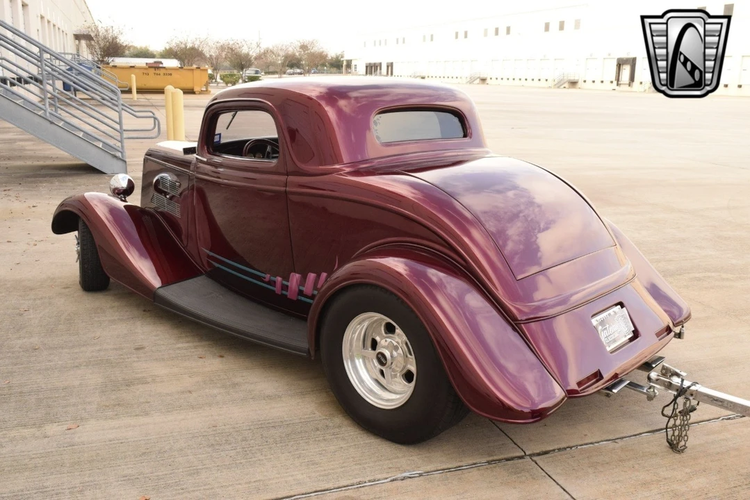 1933 Ford Model 18 & 40 - Image 4 of 12