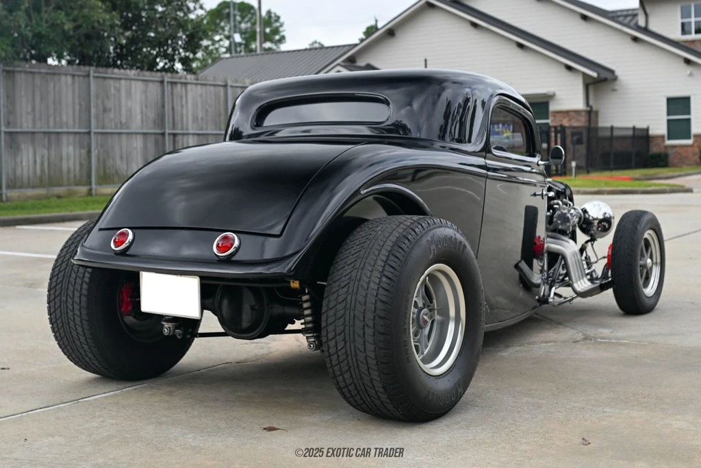 1933 Ford Model 18 & 40 - Image 8 of 12