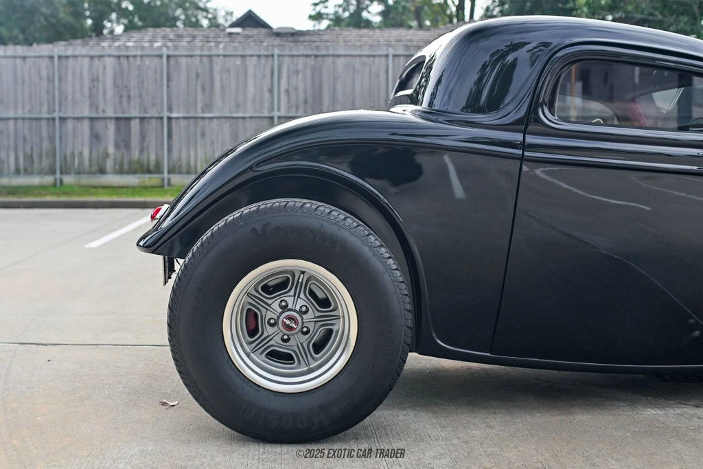 1933 Ford Model 18 & 40 - Image 10 of 12