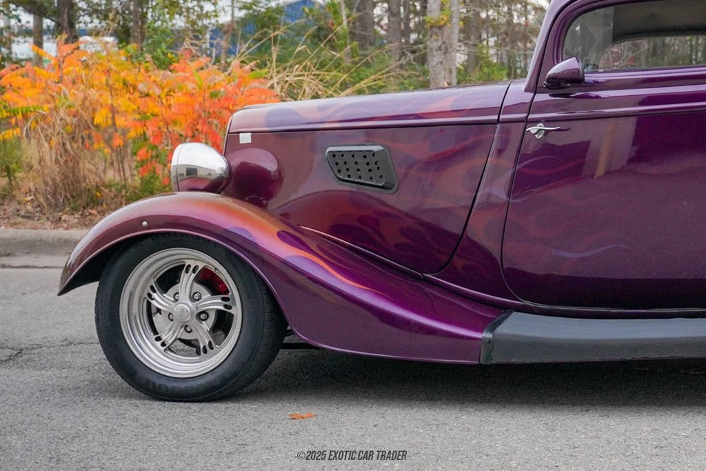 1933 Ford Model 18 & 40 - Image 4 of 12