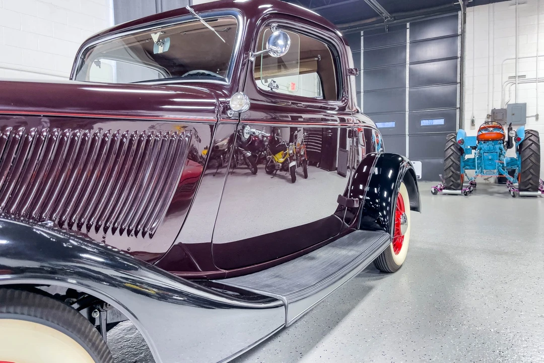 1933 Ford Model 18 & 40 - Image 26 of 31
