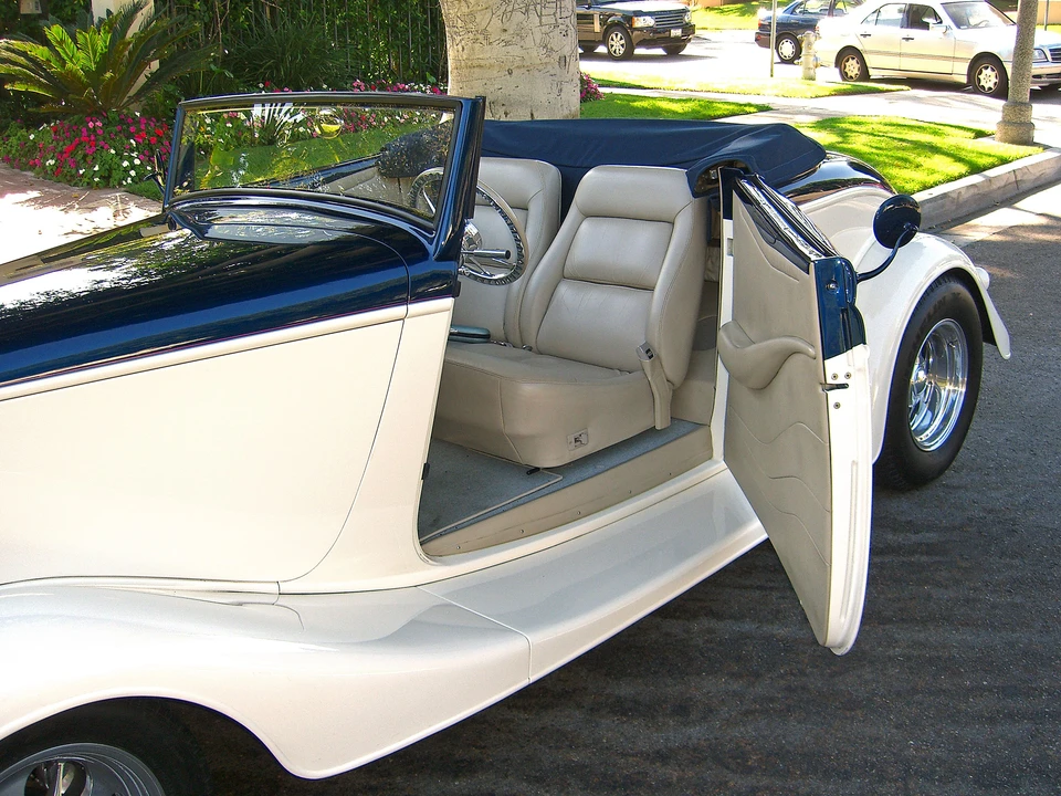 1933 Ford Model 18 & 40 - Image 3 of 6
