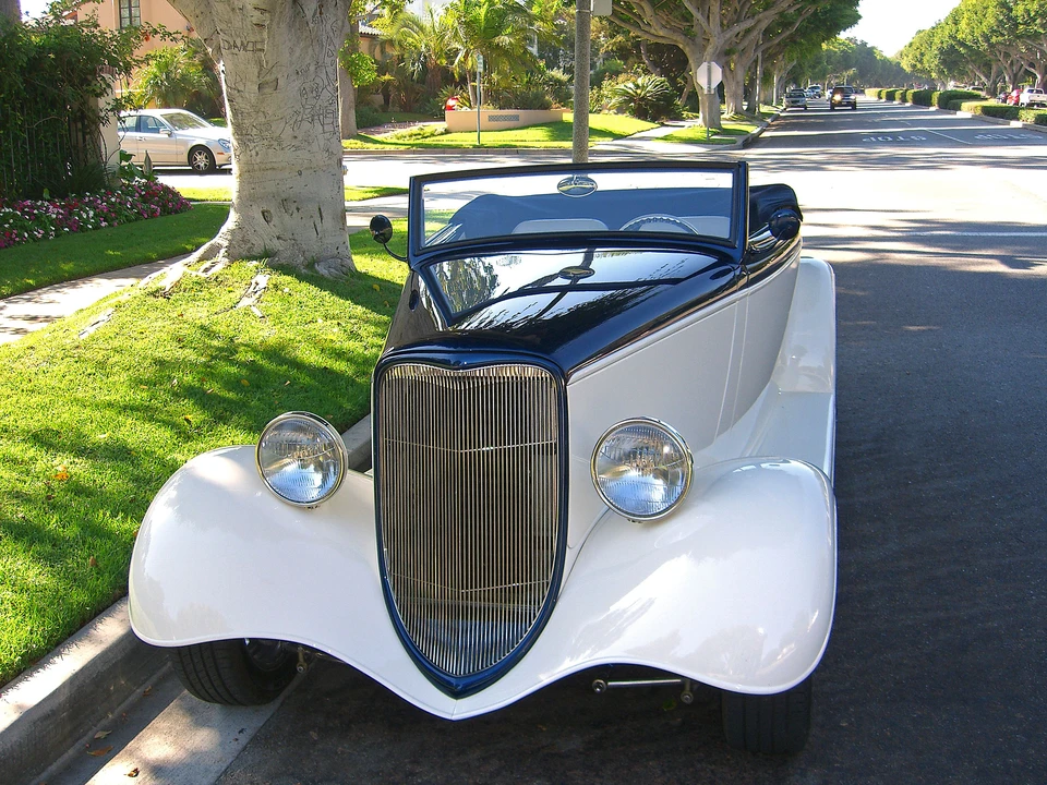 1933 Ford Model 18 & 40 - Image 2 of 6