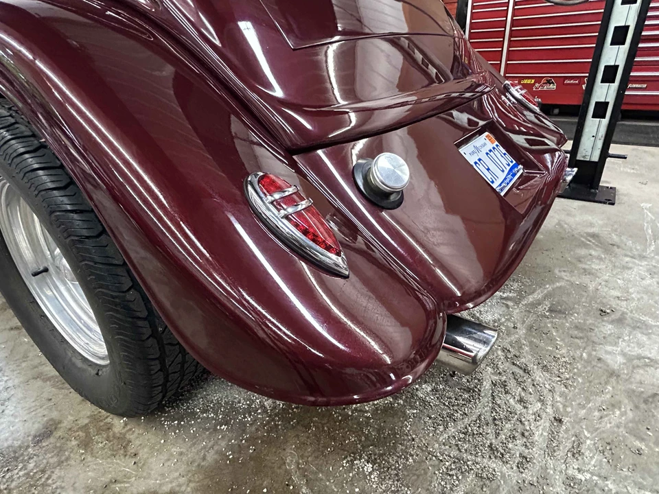 1933 Ford Model 18 & 40 - Image 23 of 31