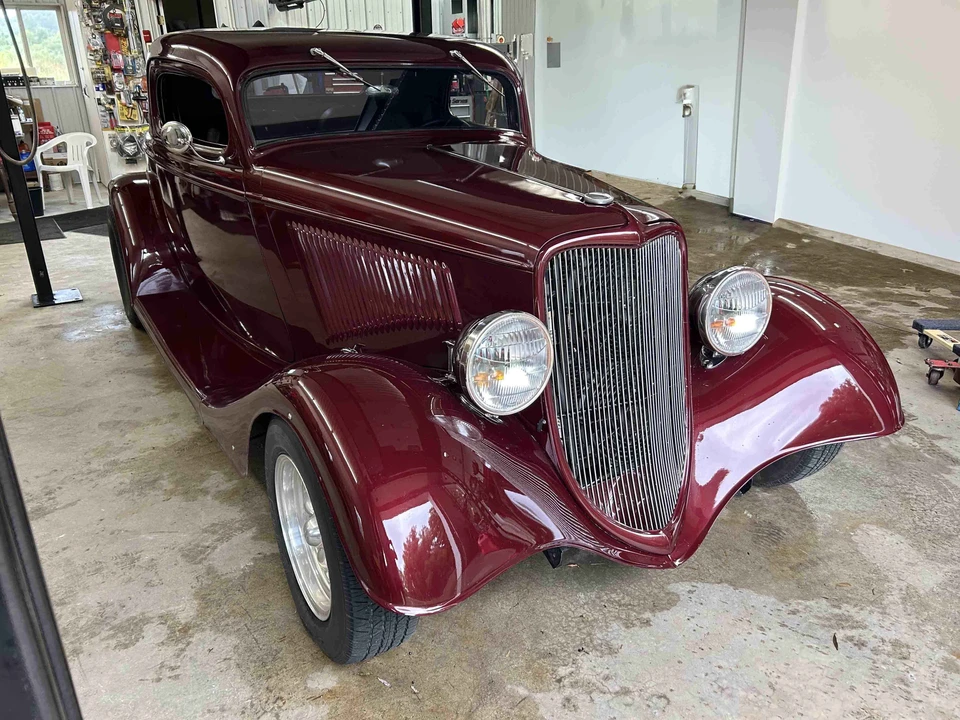 1933 Ford Model 18 & 40 - Image 8 of 31