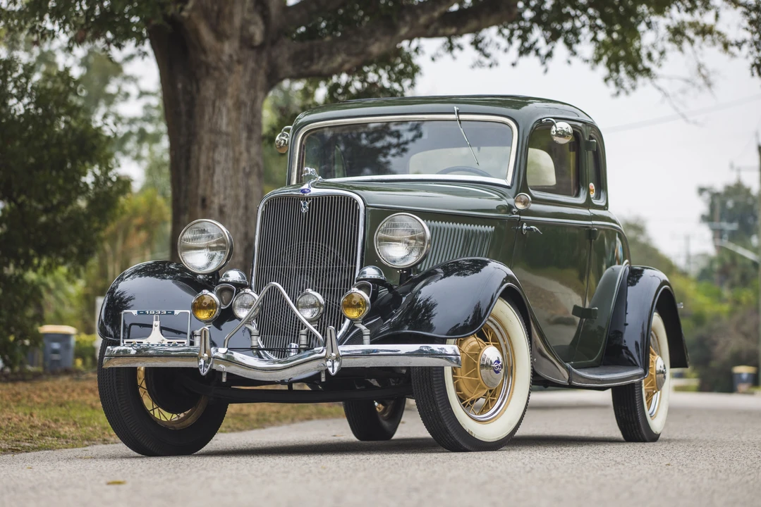 1933 Ford Model 18 & 40 - Image 2 of 31