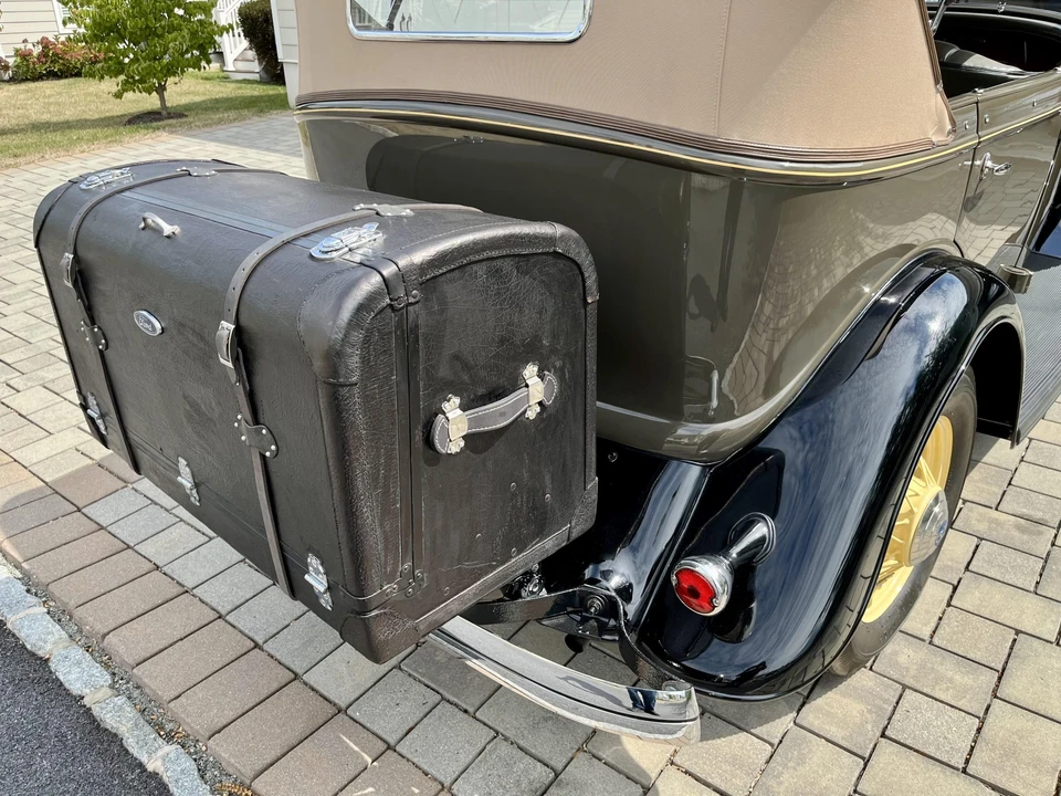 1933 Ford Model 18 & 40 - Image 16 of 31