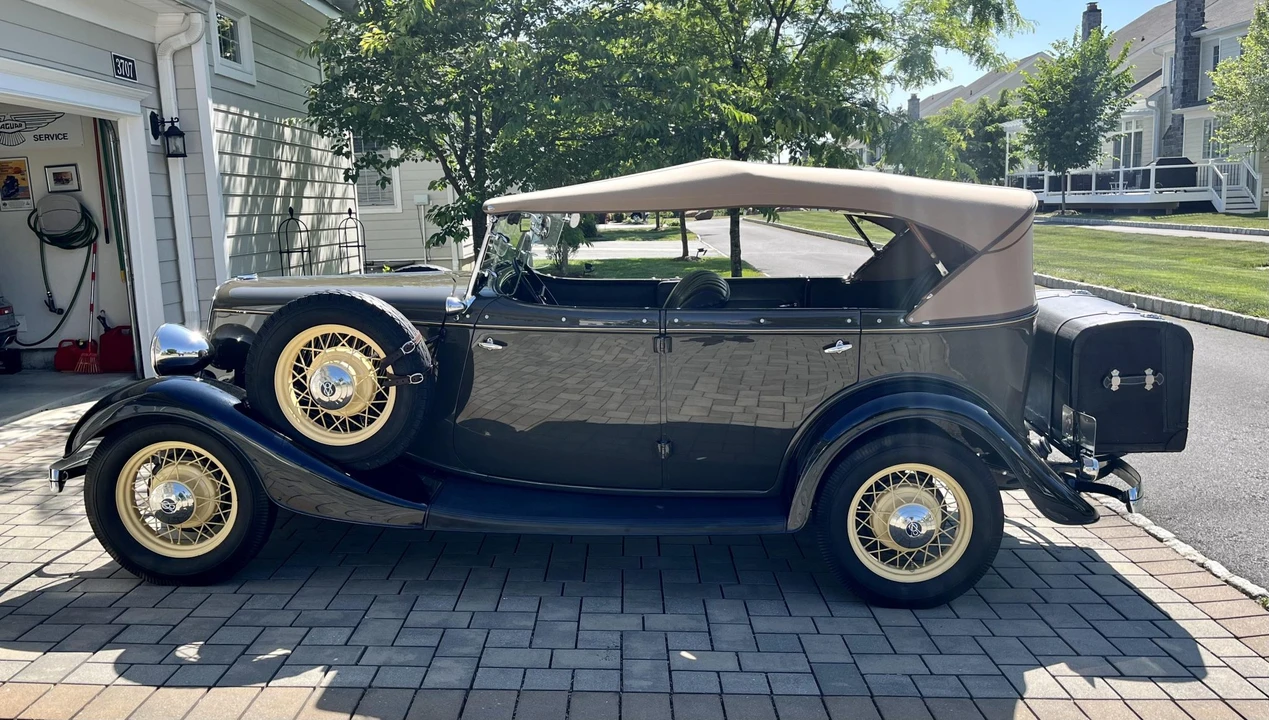 1933 Ford Model 18 & 40 - Image 4 of 31