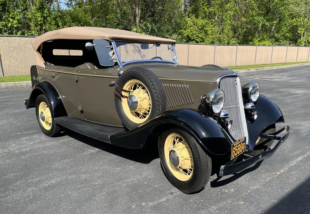 1933 Ford Model 18 & 40 - Image 8 of 31