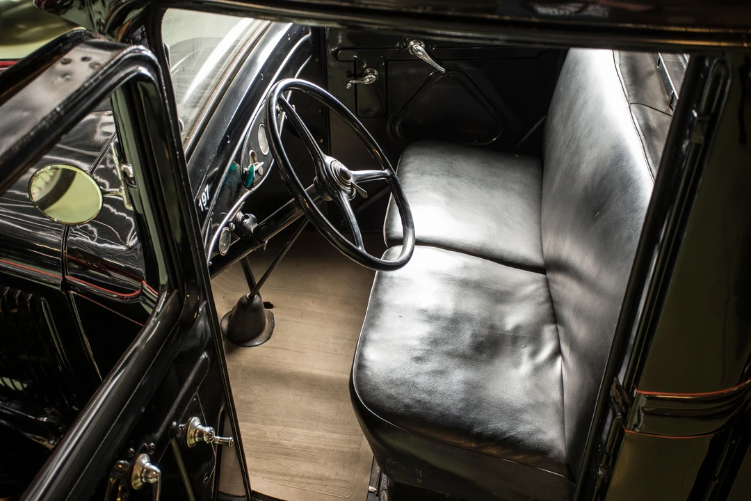 1933 Ford Model 18 & 40 - Image 4 of 4