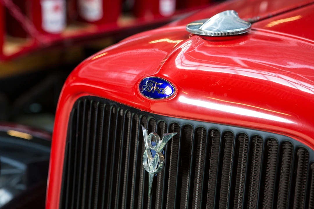1933 Ford Model 18 & 40 - Image 3 of 7