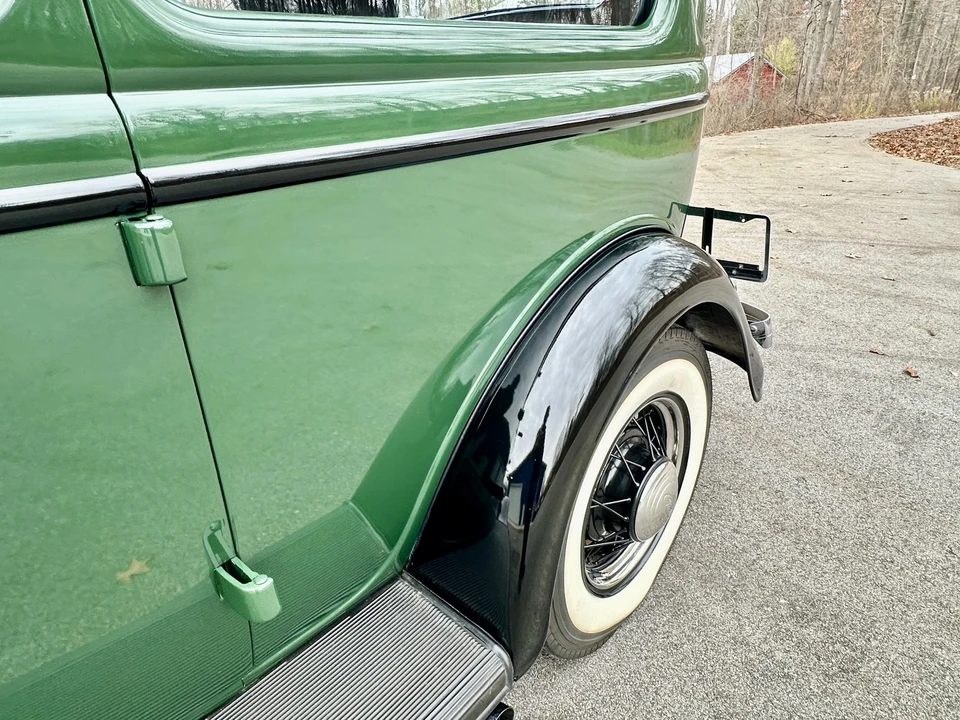 1933 Ford Model 18 & 40 - Image 18 of 21