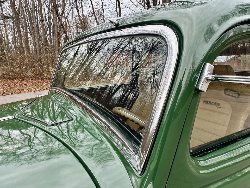 1933 Ford Model 18 & 40 - Image 16 of 21