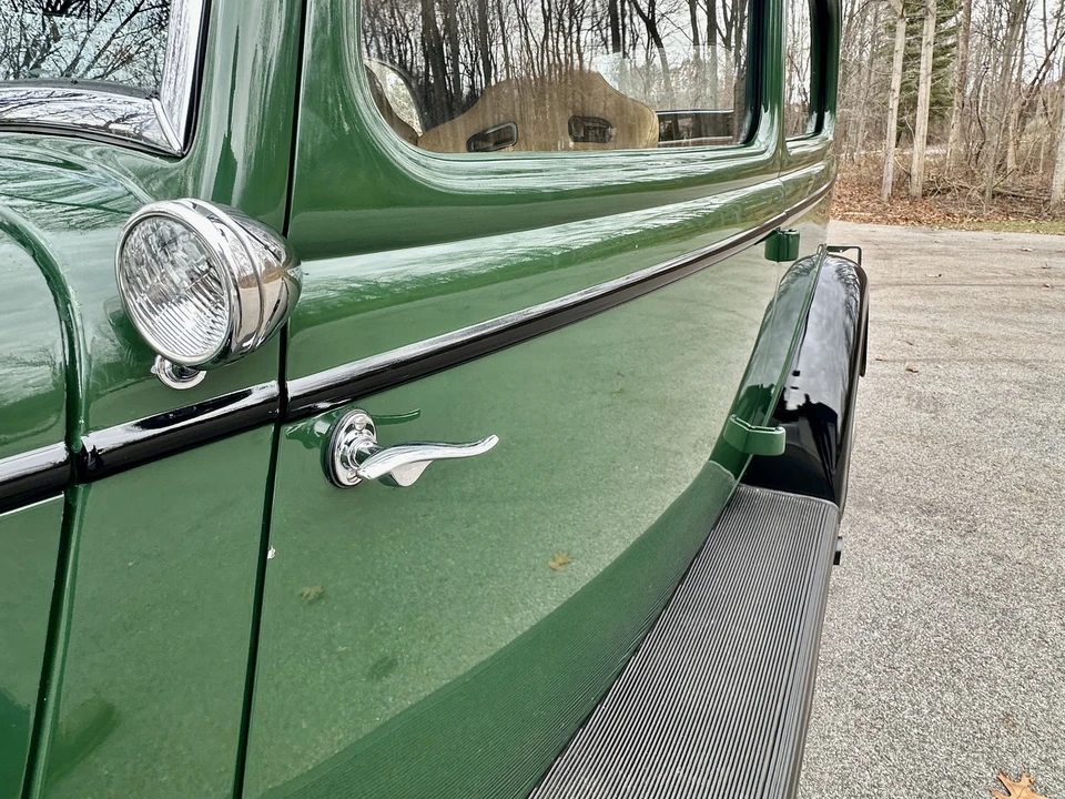 1933 Ford Model 18 & 40 - Image 17 of 21