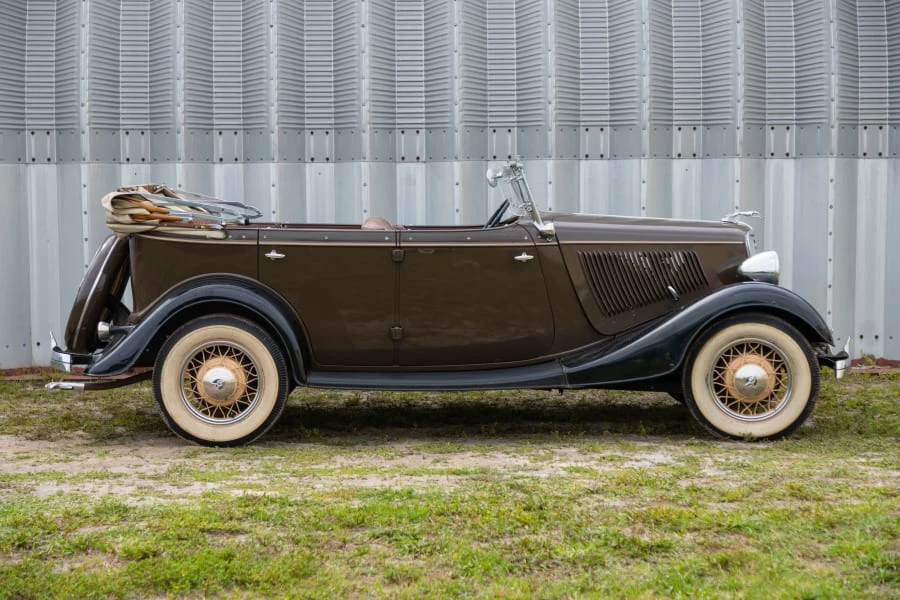 1933 Ford Model 18 & 40 - Image 2 of 20