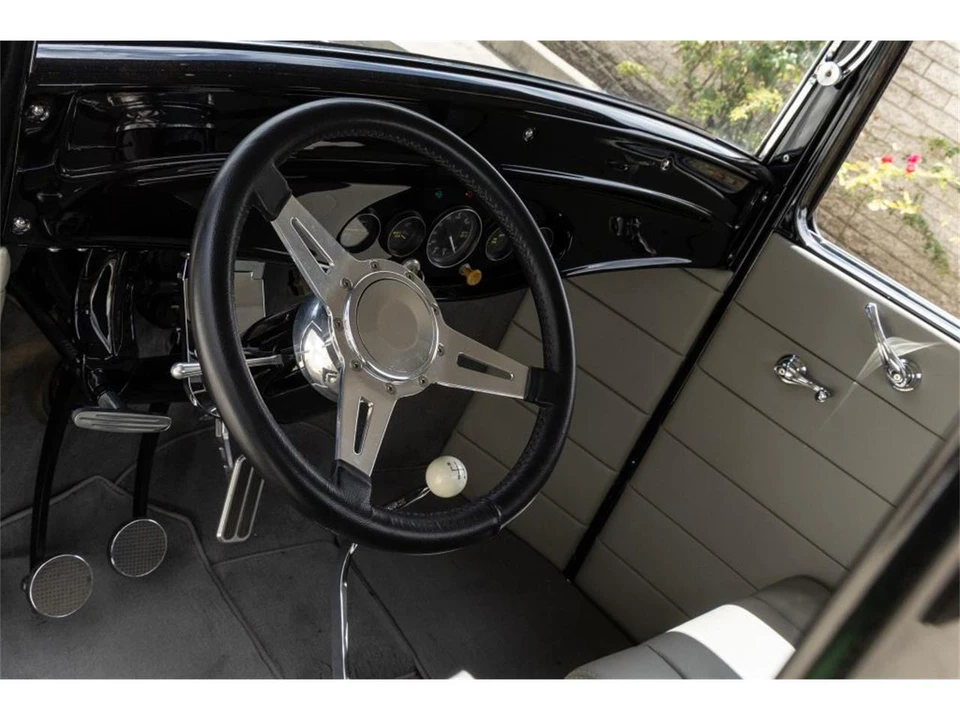 1933 Ford Pickup (1932-1934) - Image 8 of 16