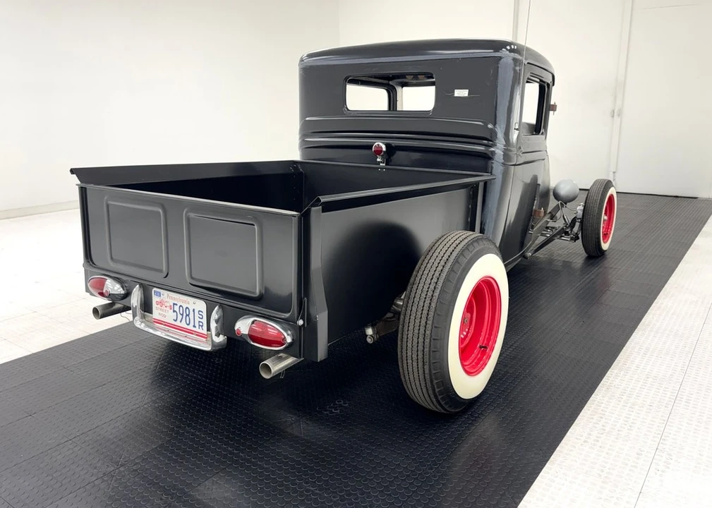 1933 Ford Pickup (1932-1934) - Image 5 of 12