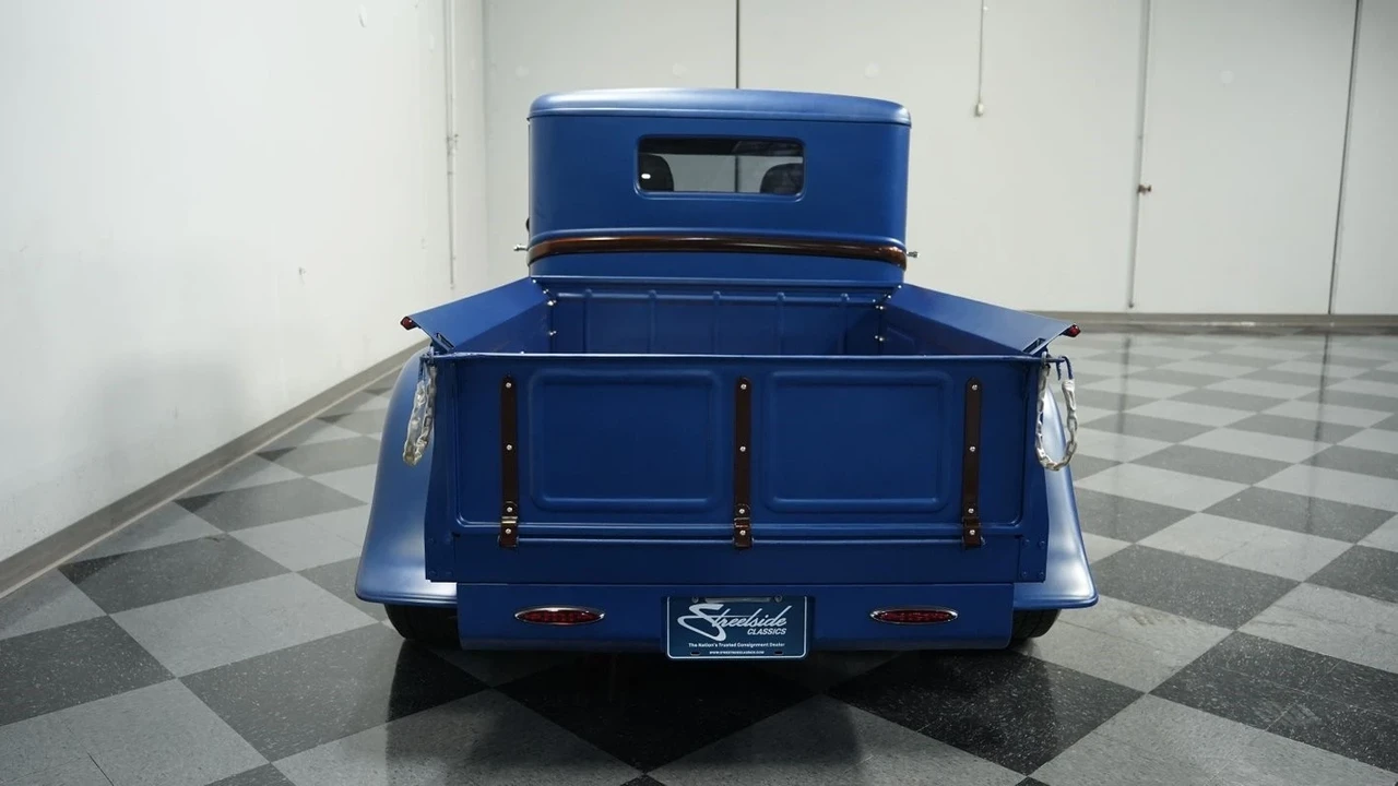 1933 Ford Pickup (1932-1934) - Image 9 of 12