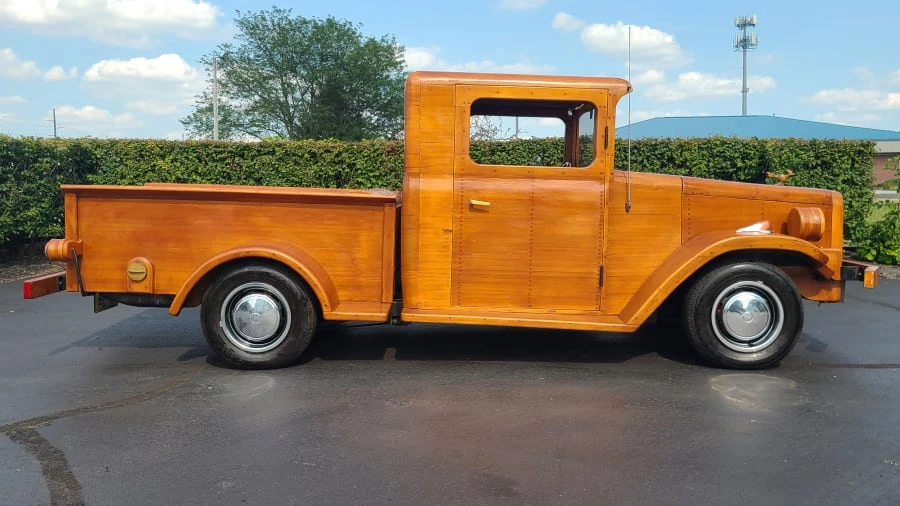 1933 Ford Replica - Image 2 of 14