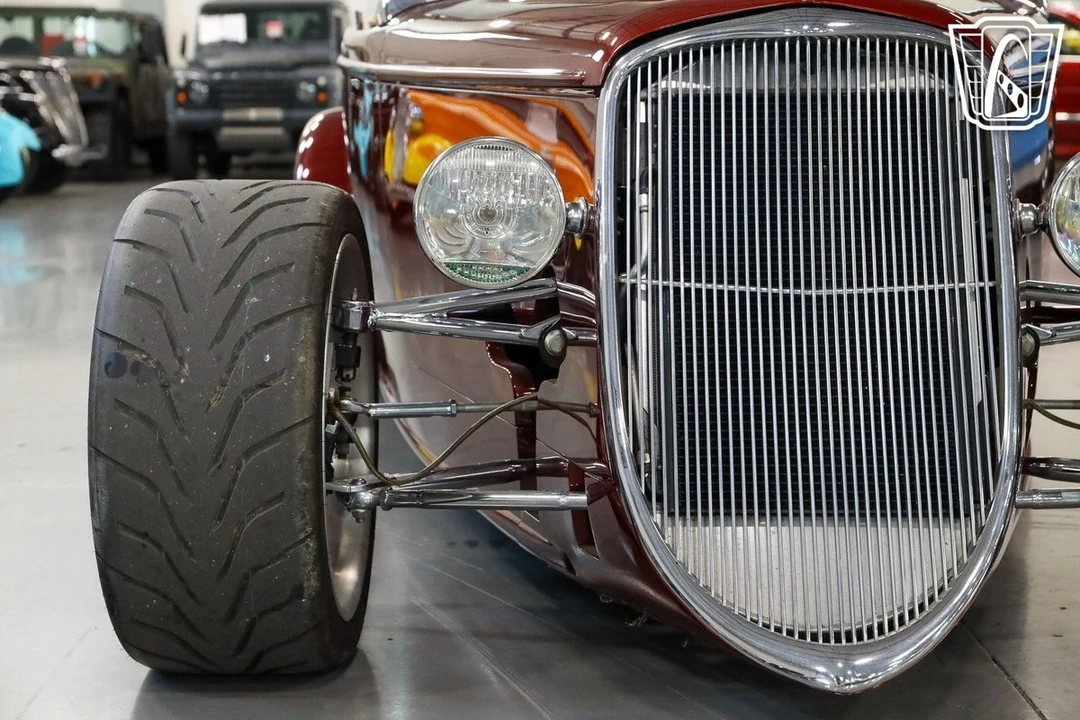 1933 Ford Model 18 & 40 - Image 9 of 12