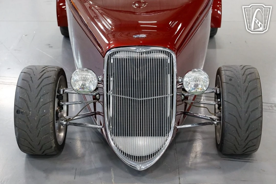 1933 Ford Model 18 & 40 - Image 8 of 12