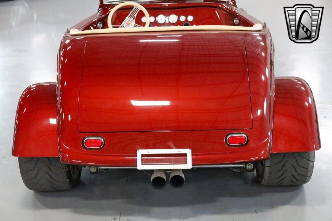 1933 Ford Model 18 & 40 - Image 8 of 12