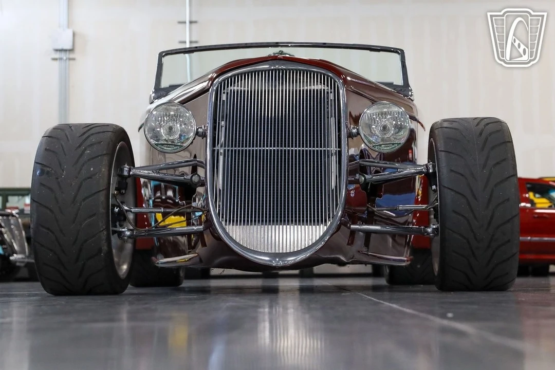 1933 Ford Model 18 & 40 - Image 6 of 12